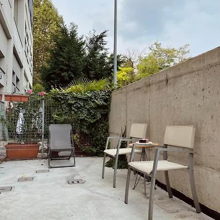 公寓 Ampio Loft Su Due Livelli Con Giardino *