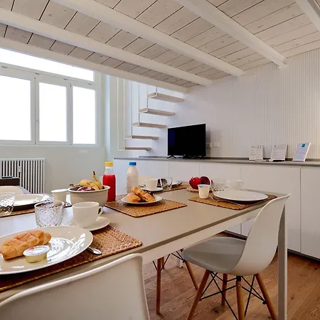 Design Loft Perfect For Couples Apartment
