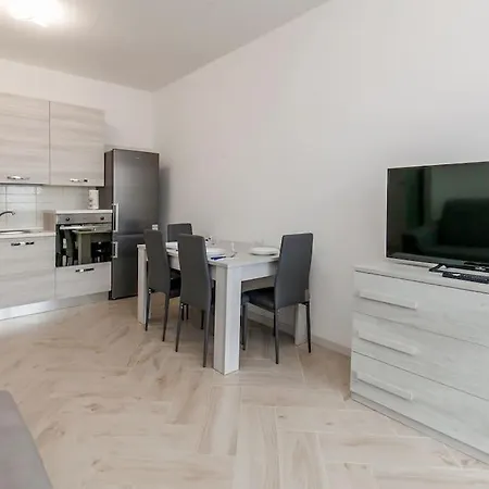 12th Floor Diamond Tower - 72 Apartment