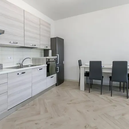 12th Floor Diamond Tower - 72