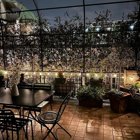 Διαμέρισμα Attico Incantevole In Centro Citta Con Terrazzo Vicino Alle Sfilate Di Moda *