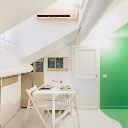 Easylife - Nido Di Stile In Porta Romana Apartment *