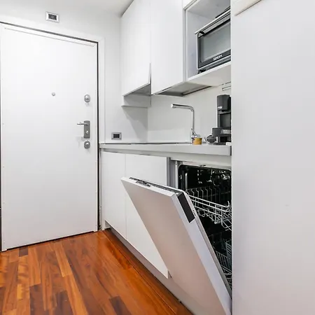 Apartamento Stile E Comodità Nel Vivace Centro Di Milão