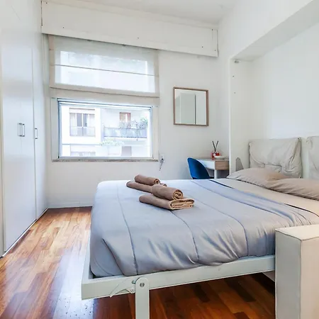 Apartamento Stile E Comodità Nel Vivace Centro Di *