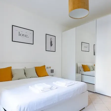 아파트 Easytopstay - Porta Garibaldi Cozy Flat 밀라노