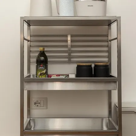 Xenia - Cozy Luminous Flat Near Navigli Milán