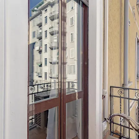 Xenia - Cozy Luminous Flat Near Navigli Apartmán *