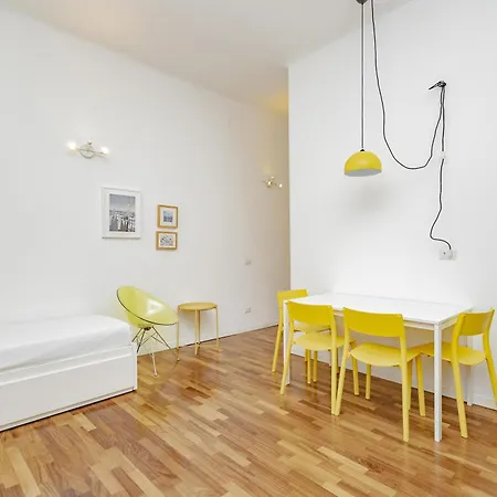 Xenia - Cozy Luminous Flat Near Navigli Apartmán
