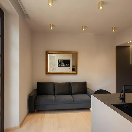 Home: Esclusivo E Moderno 米兰