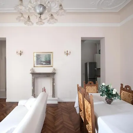 Appartement Elegante Quadrilocale D'epoca Cir 015146-lni-04147