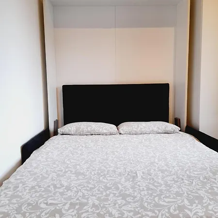 Apartament Flat In Milano, Porta Romana Mediolan
