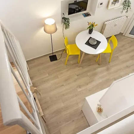 Moscova Moderno E Bilocale Per Coppie Milão