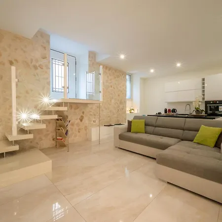 Apartment Hayez 3 Milan