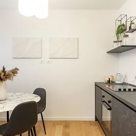 45royal Stylish House Center Милан