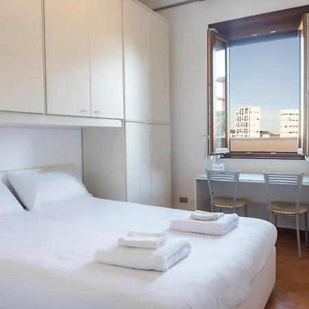 Apartamento Ampio Con Terrazzo, 3 E 2 Bagni A 2 Passi Dalla Metro *
