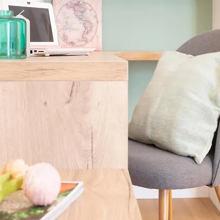 The Rent - Two-bedroom In Navigli Area * Mailand