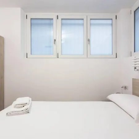 Ihost Cozy Flat - Val Strona 1 מילאנו