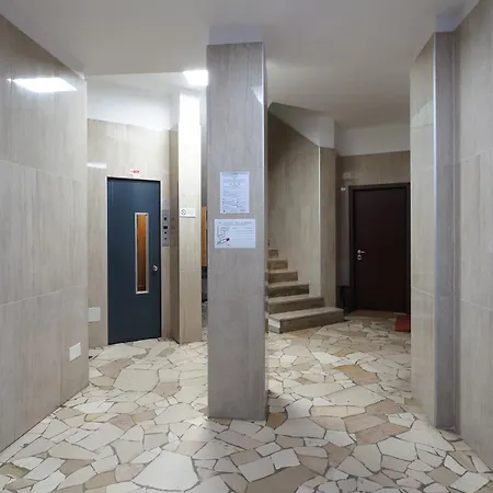 Mila Lux Lodi * Milan