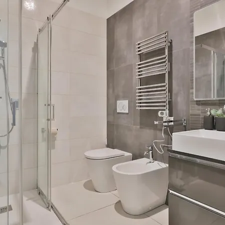 Joivy Splendid Flat Near The Duomo Милан