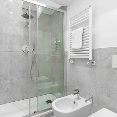 Vals6 - Glam In The Center Of - *