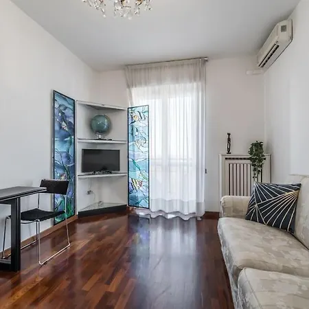 דירה Navigli - 5 Minutes From The Metro מילאנו