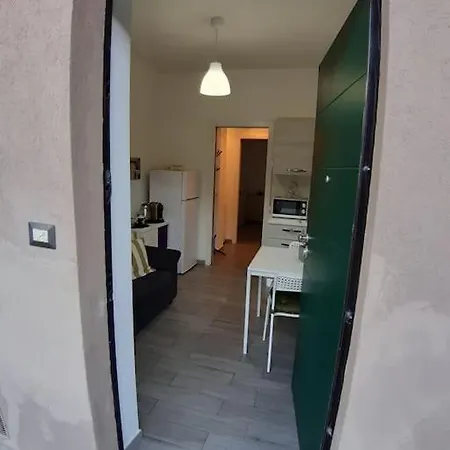 La Ringhiera Di Gorla Metropolitana 1 Apartamento *