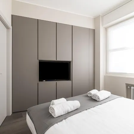 Easylife - - Pantano 2 Pluto - Duomo