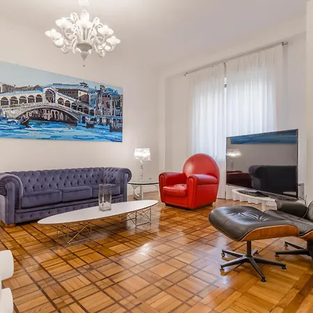 Repubblica Luxury Loft By Lionhost Apartment