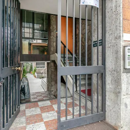 아파트 Butterfly Gate