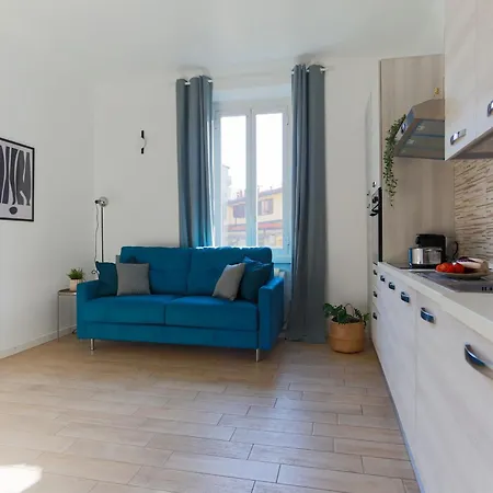 Апартаменты The Rent - Spacious Two Bedrooms Near Porta Romana