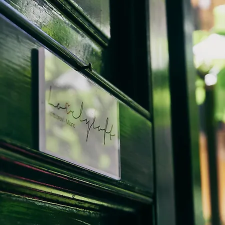 纳维利纤路可爱顶层公寓 *