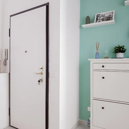 Nicole's Appartament-a 15 Min Dal Duomo * ミラノ