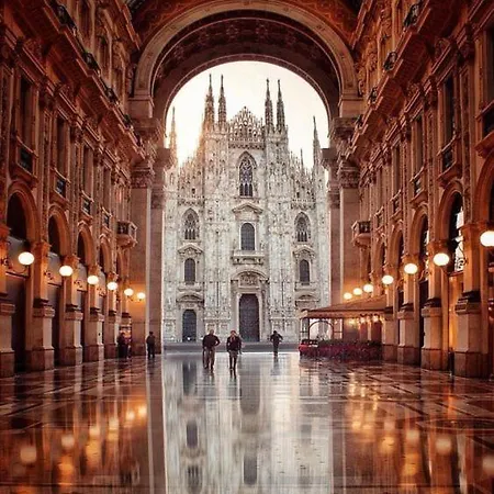 Lägenhet Center Of Milano