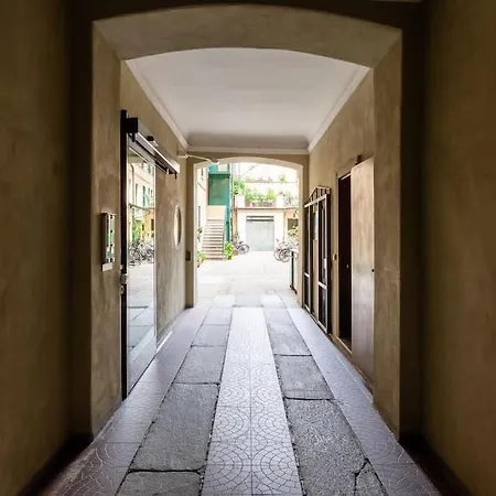 Ferrari - Ac -wifi - Flexyrent Appartement Milaan