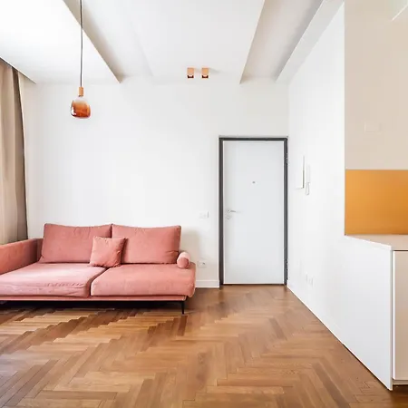 Domusmi Cybo-2 Milánó