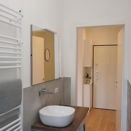 P&d Navigli Via Paoli *