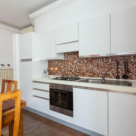 Easytopstay - Porta Romana Comfy * Milánó