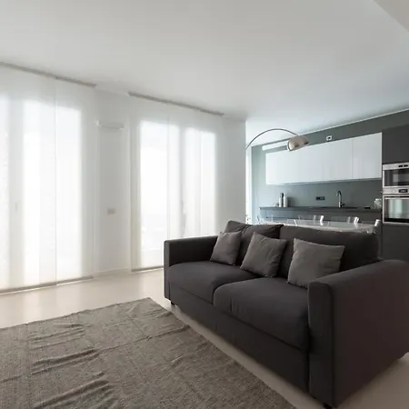 Appartement Easytopstay - Porta Nuova Bright And Roomy Flat *