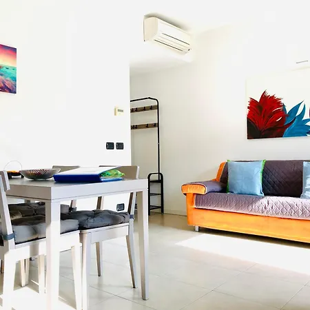 Stepandgo Navigli * מילאנו