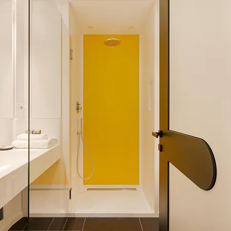 Guesthost - Tiny Near Station Apartamento