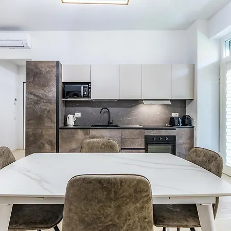 Pisani Apartment *
