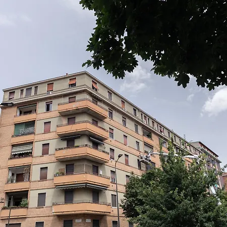 Elegante Bilocale In De Angeli - Piazzale Siena Milánó