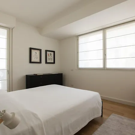 Fresh And Elegant Pta Venezia District Milaan