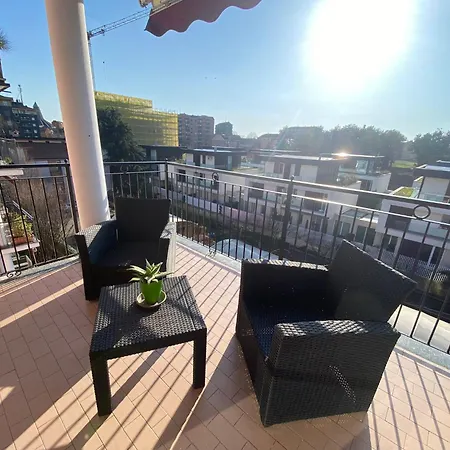 Lejlighed Comasina Charme With Terrace *