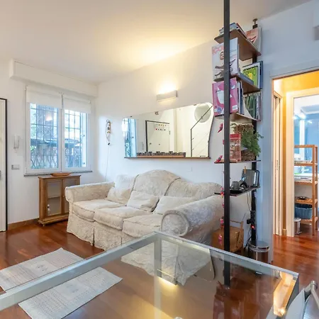 Xenia - Urban Oasis With Terrace Apartment Milan