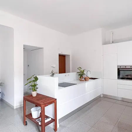 Open Space Corso Lodi 75mq * 밀라노