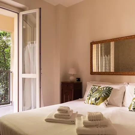 アパート Moscova-brera Elegante Con Giardino Privato ミラノ