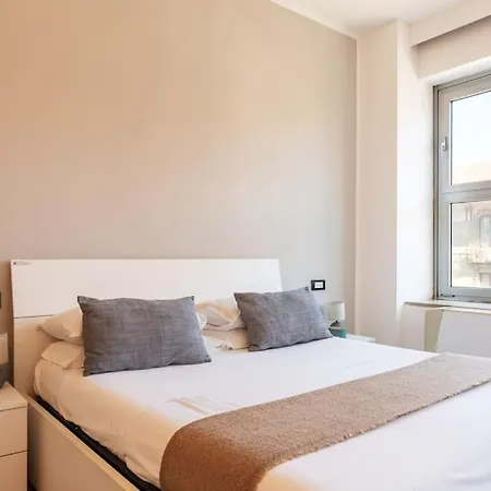 アパート Vitruvio Flexyrent A.c. ミラノ