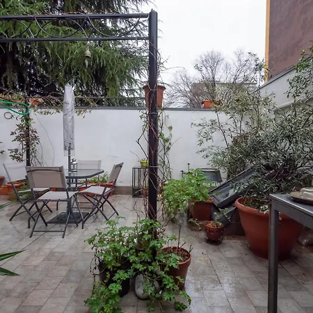 Apartment Xenia - Urban Oasis With Terrace *