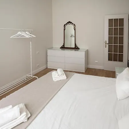 Appartement Elegante Quadrilocale D'epoca Cir 015146-lni-04147 Milaan